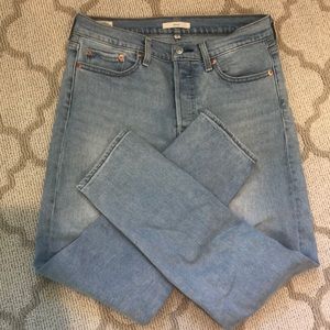 Levi’s light blue jeans